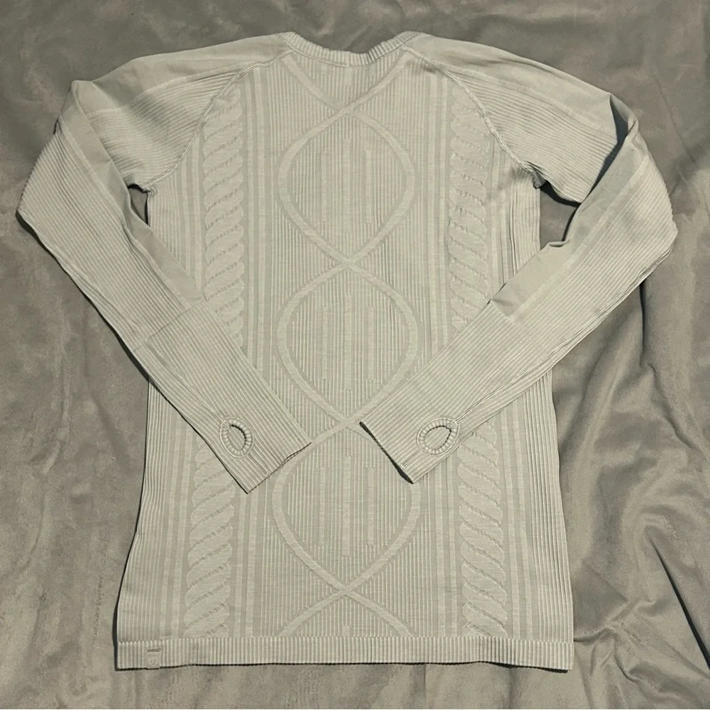 Lululemon Rest Less Pullover in Heathered Silver Spoon - Size 10